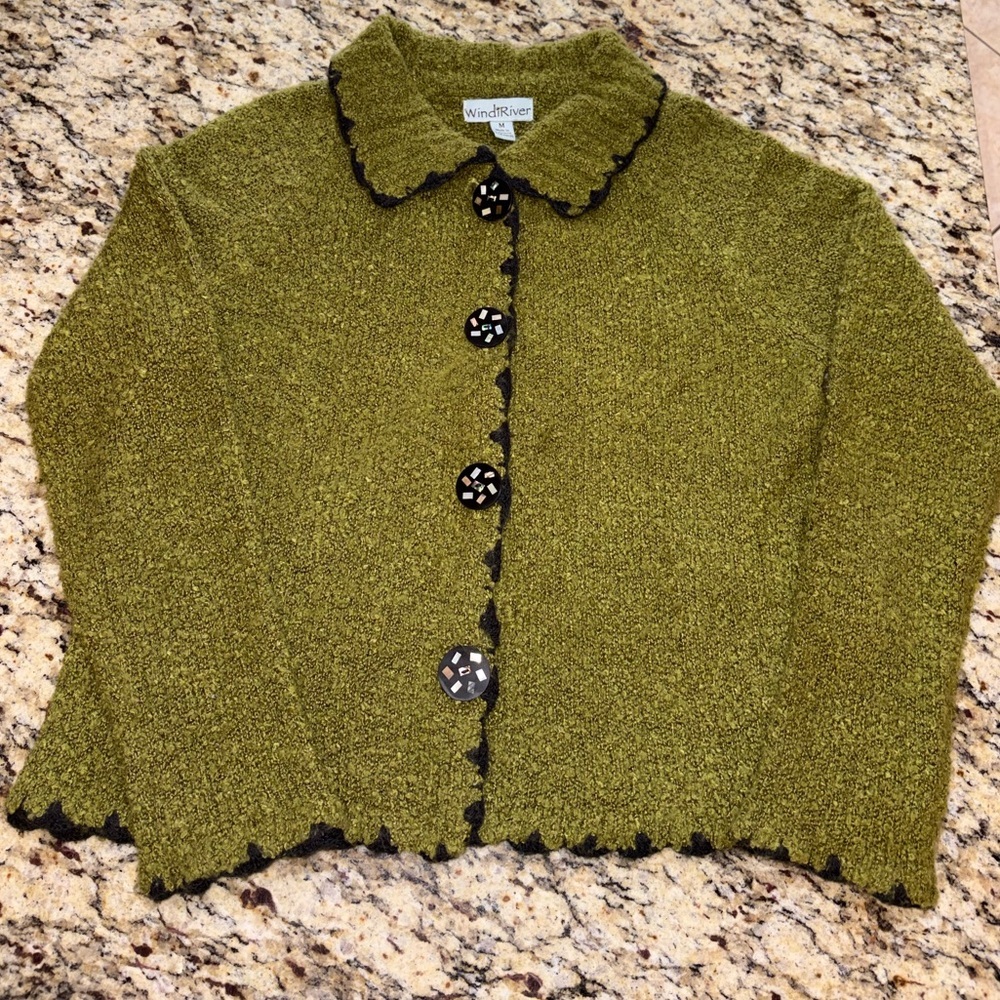 Windi River Olive Green cardigan size XL